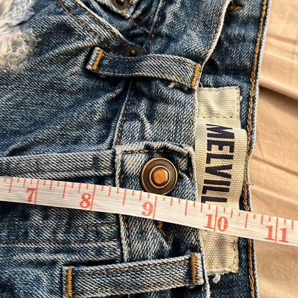 Brandy Melville High waisted denim shorts - Picture 8 of 9